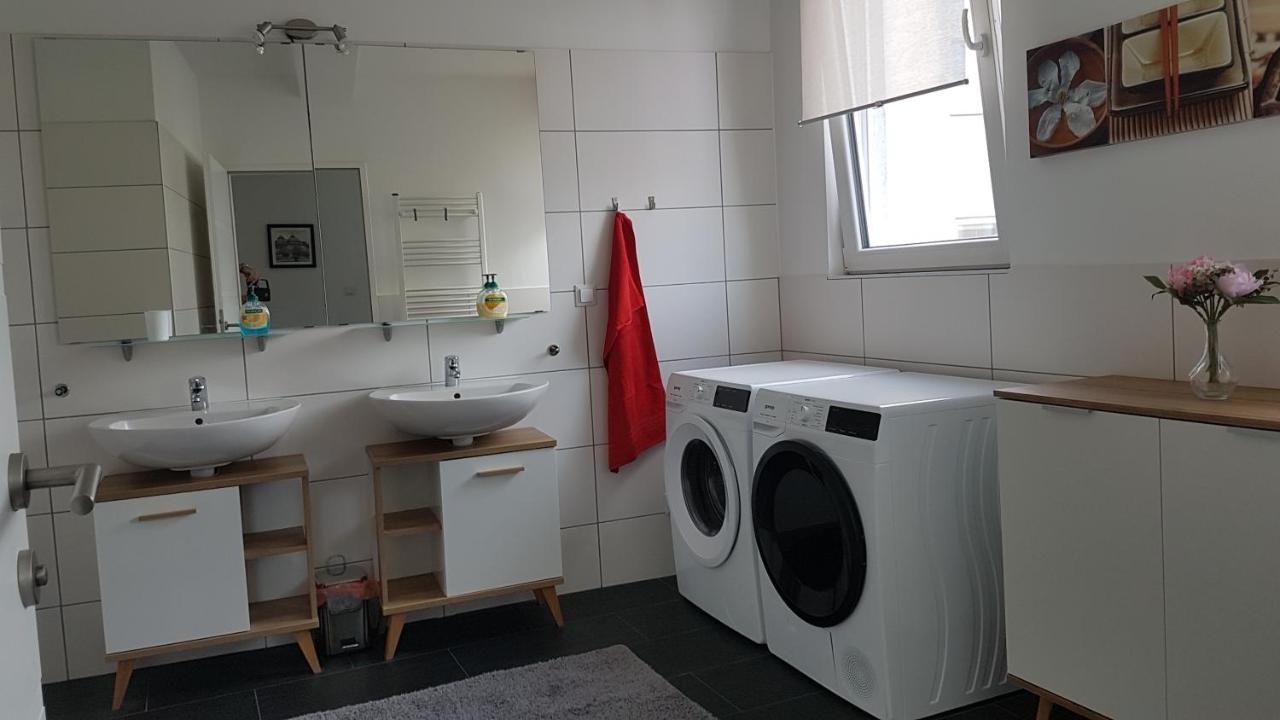 Moderne Maisonette Mit Terrasse Wina Bagian luar foto