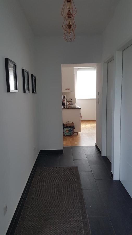Moderne Maisonette Mit Terrasse Wina Bagian luar foto